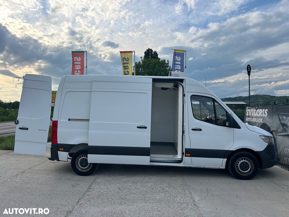 Mercedes-Benz Sprinter FRIGORIFIC AUTOMAT 2 COMPARTIMENTE - 17