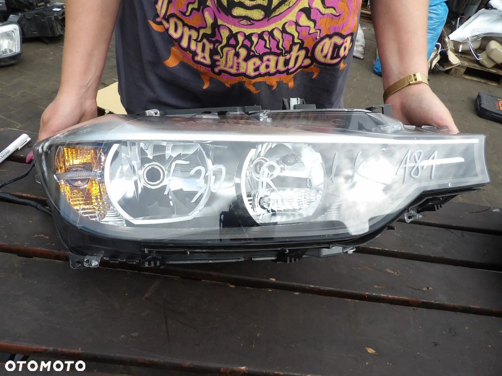 BMW - F30 - PRAWA LAMPA PRZEDNIA - UK - 7259540 - 1