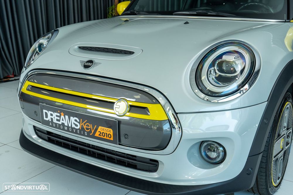 MINI 3 Portas Cooper SE Premium Essential - 36