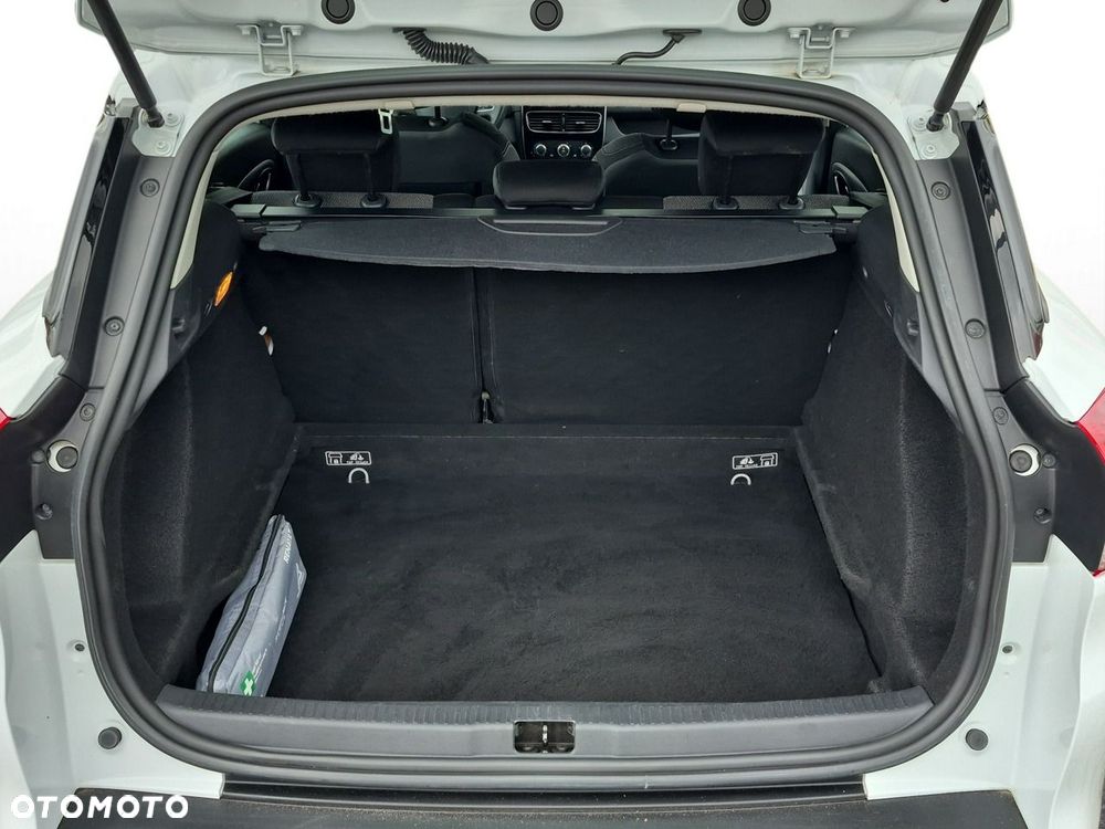 Renault Clio - 23