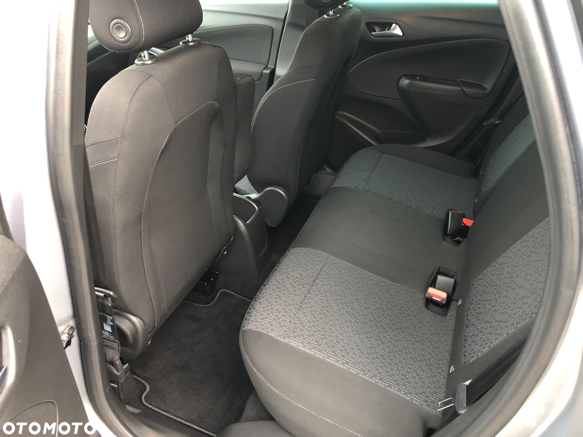 Opel Crossland - 28