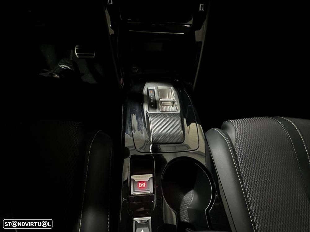 Peugeot e-2008 54 kWh GT - 23