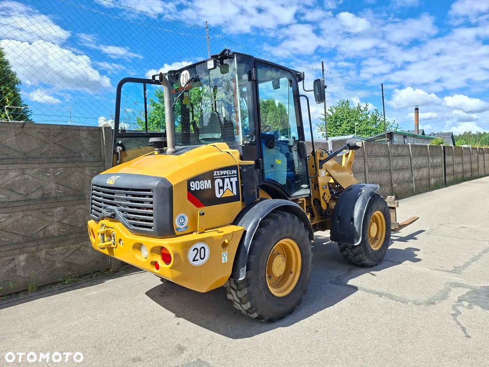 Caterpillar CAT 908 M - 7