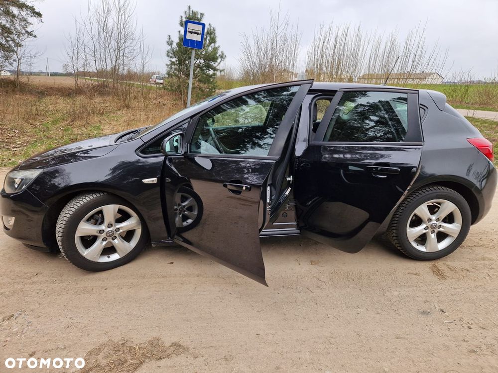 Opel Astra 1.7 CDTI DPF Cosmo - 15