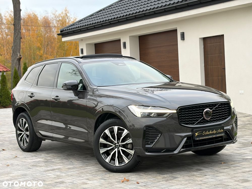 Volvo XC 60 B4 D AWD Plus Dark - 19