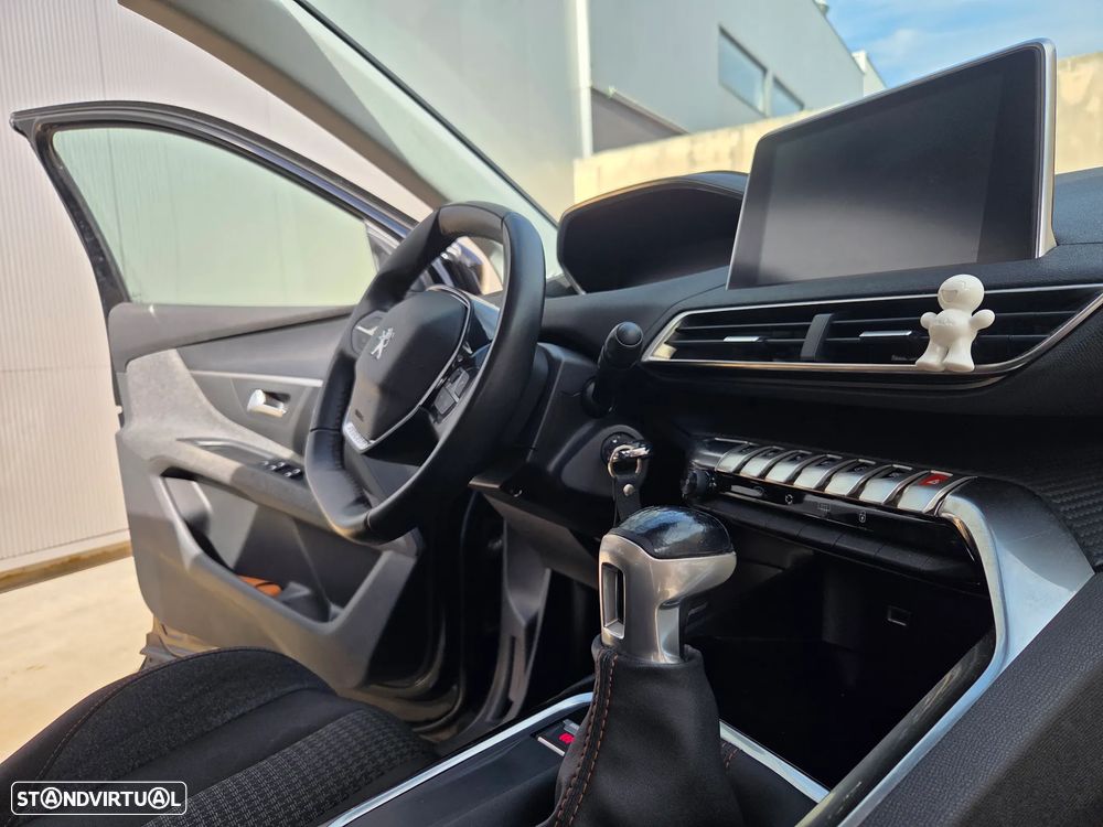Peugeot 5008 - 18
