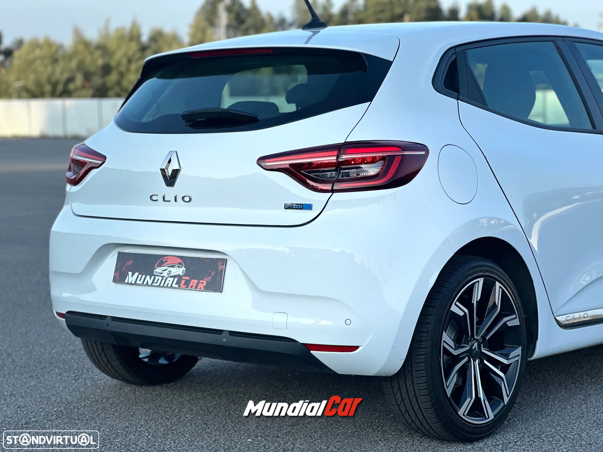 Renault Captur 1.6 E-Tech Full Hybrid Engineered - 21