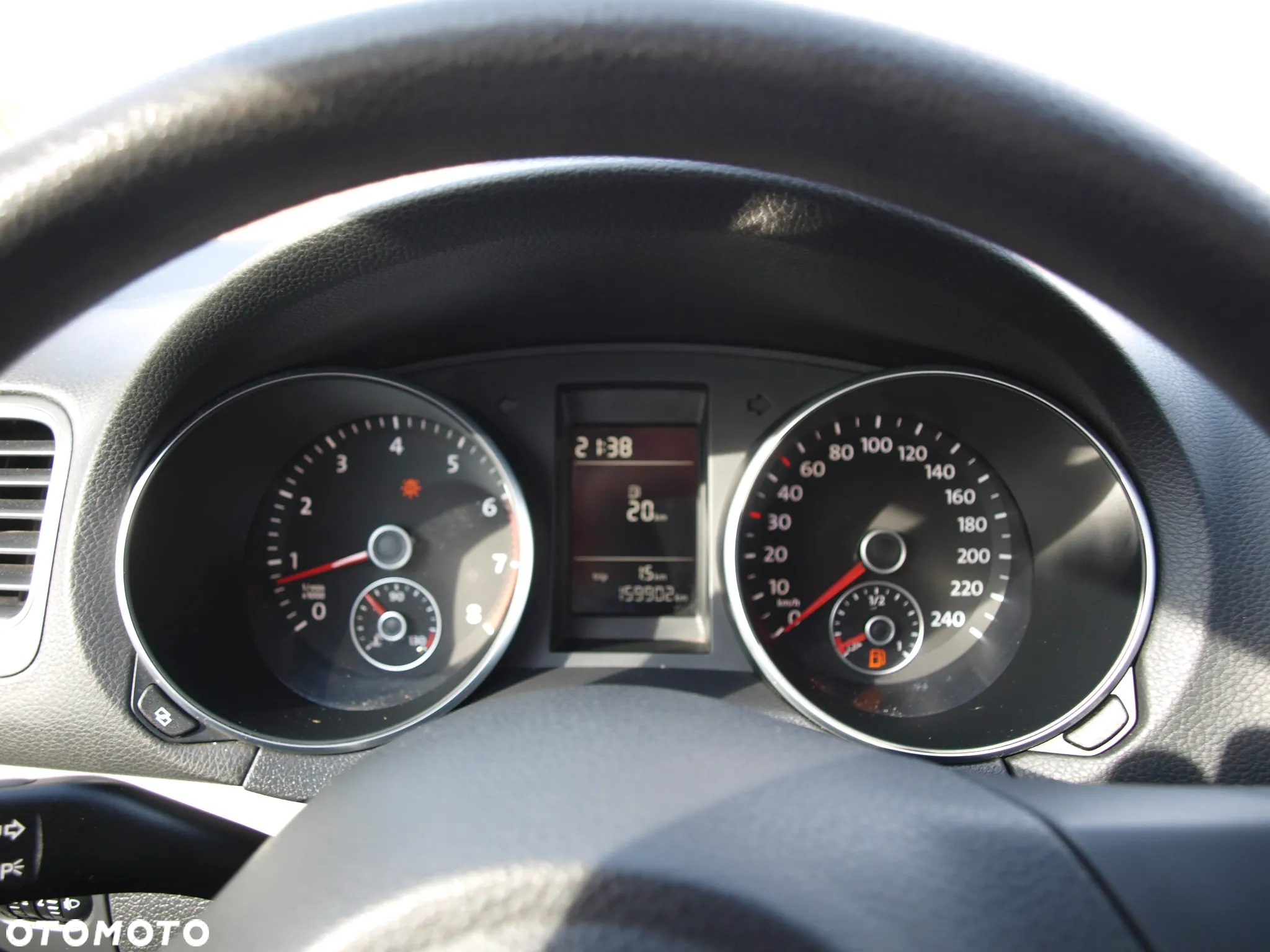 Volkswagen Golf 1.4 Comfortline - 26