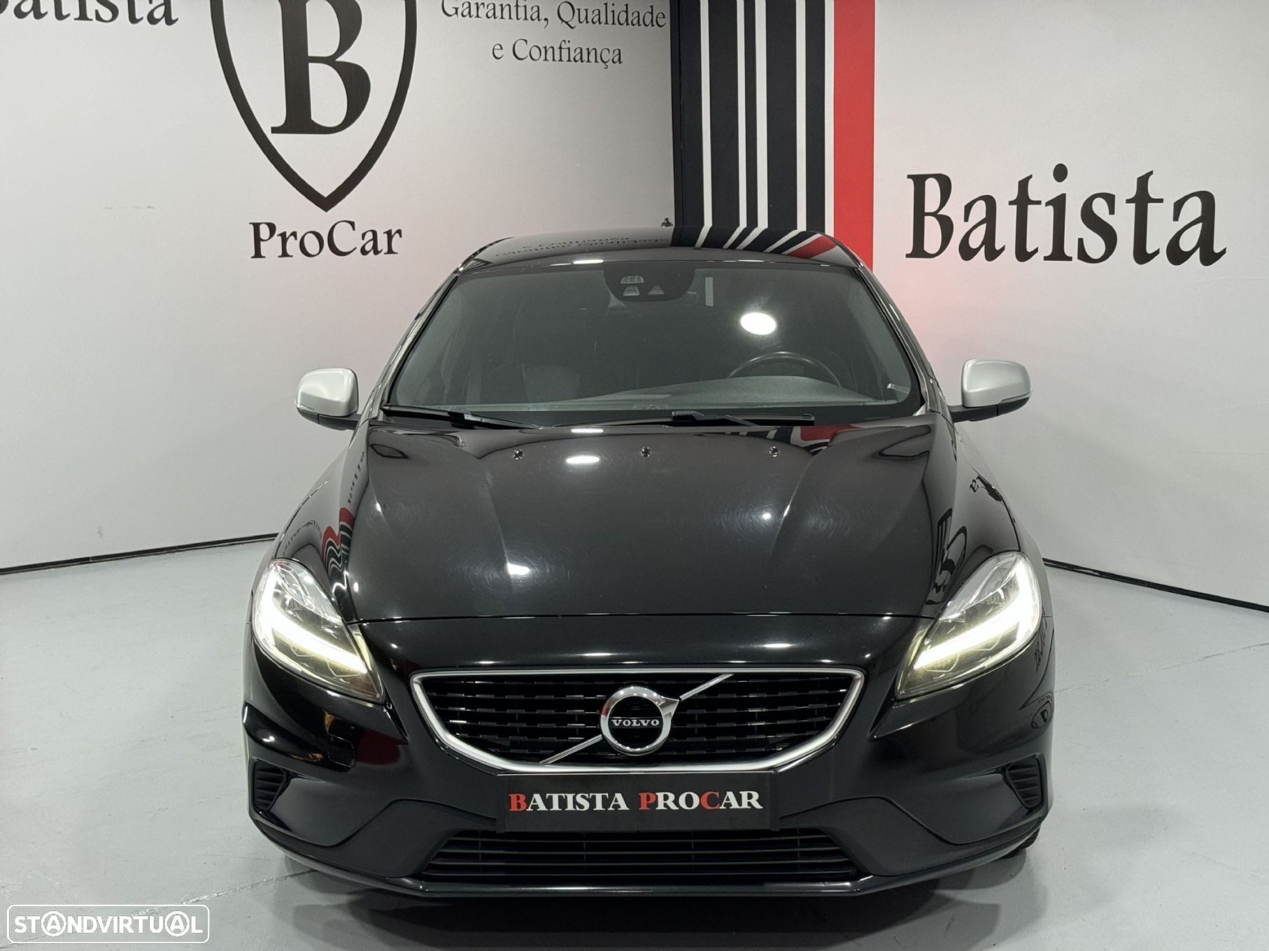 Volvo V40 2.0 D2 R-Design - 3