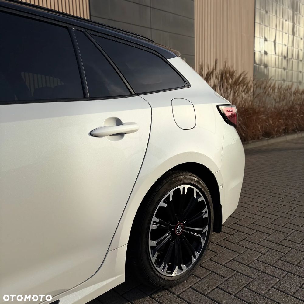 Toyota Corolla 2.0 Hybrid GR Sport - 16