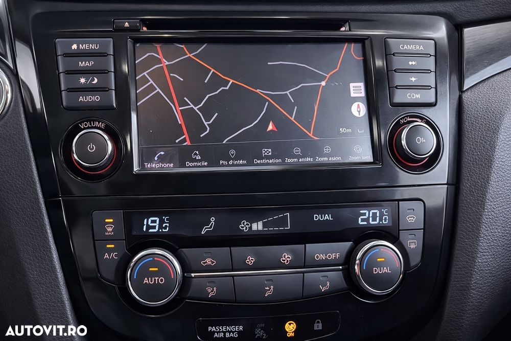 Nissan Qashqai 1.7 dCi Xtronic ALL-MODE 4x4i TEKNA - 9