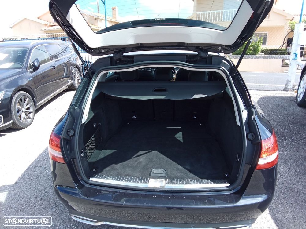 Mercedes-Benz C 300 BlueTEC Hybrid AMG Line - 10