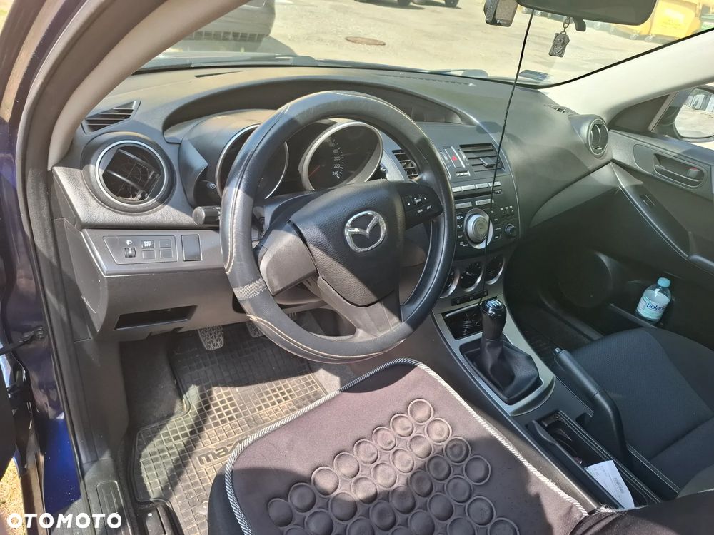 Mazda 3 - 8
