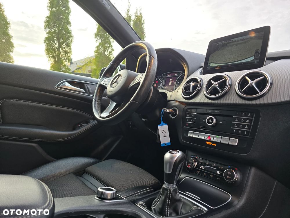 Mercedes-Benz Klasa B 200 BlueEFFICIENCY Edition 1 - 14