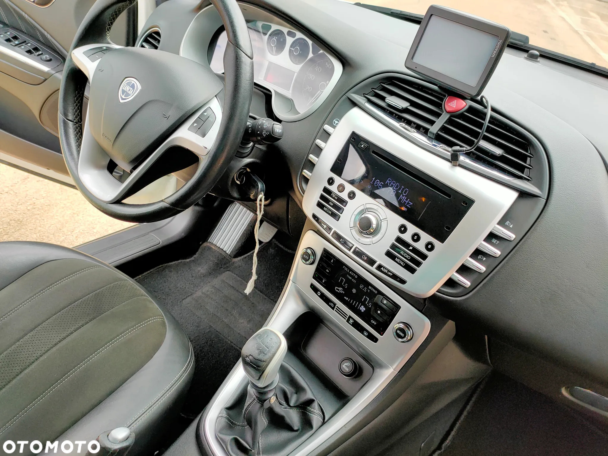 Lancia Delta 1.4 T-Jet 16v Oro - 20