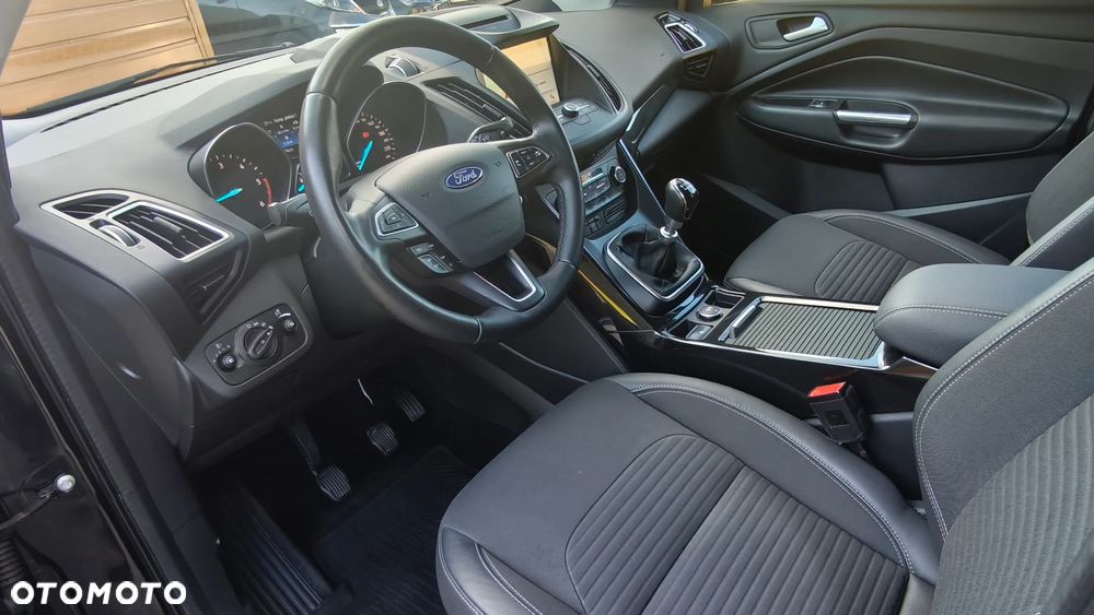 Ford Kuga 2.0 TDCi 2x4 Trend - 15