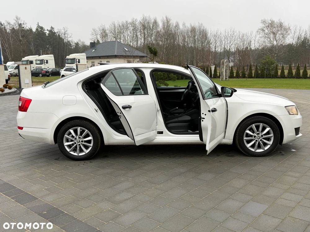 Skoda Octavia 1.6 TDI Elegance - 14