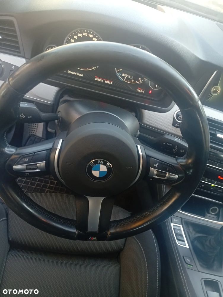 BMW Seria 5 520d - 12
