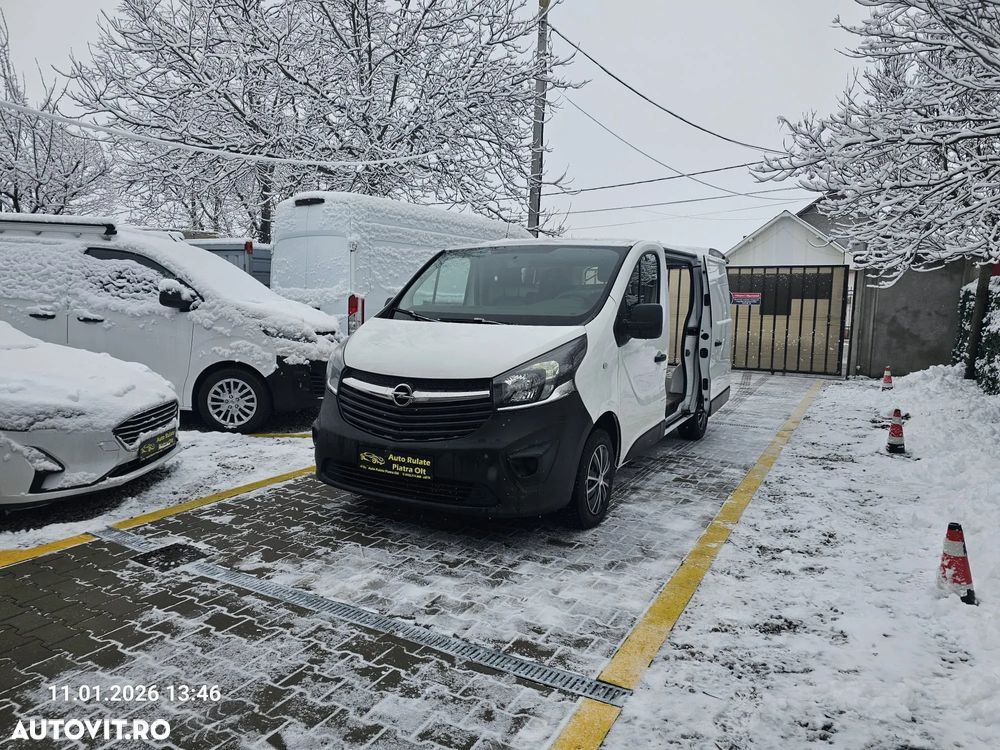 Opel Vivaro - 1