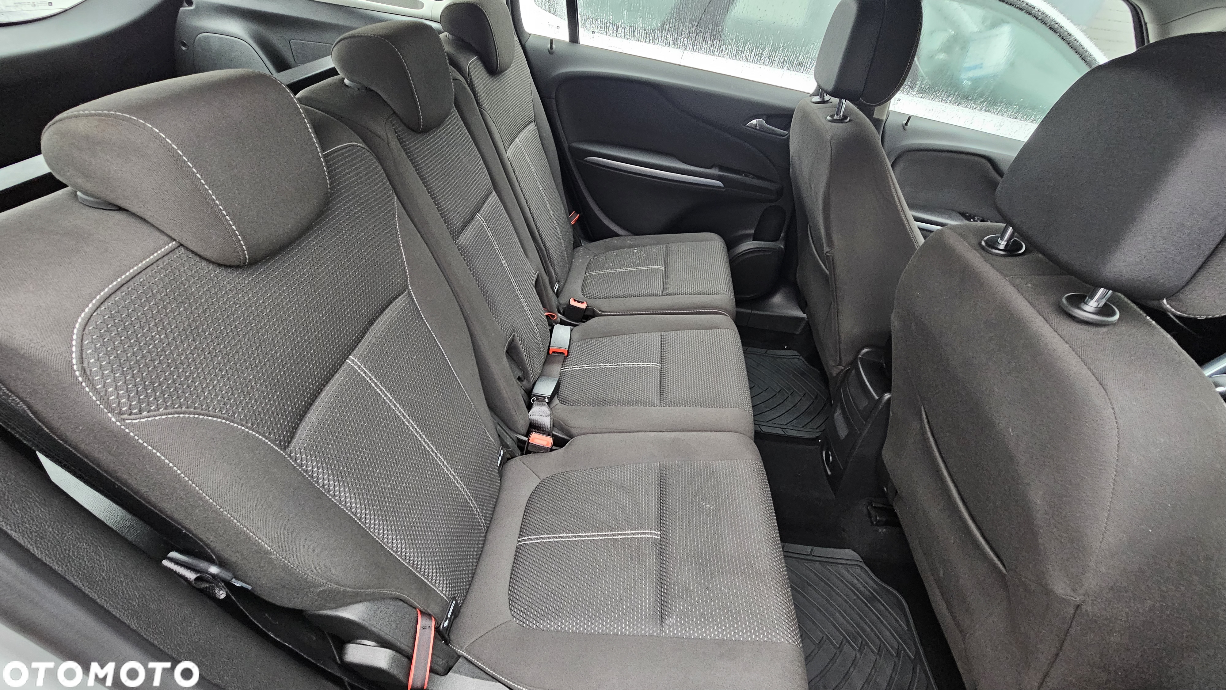 Opel Zafira - 8