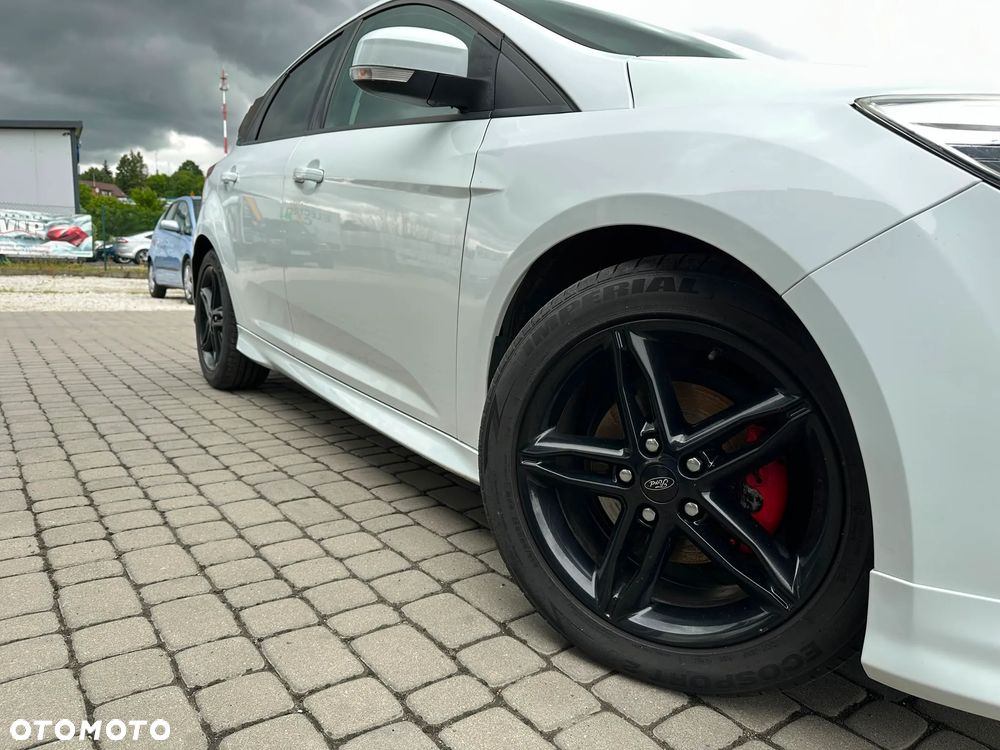 Ford Focus - 4