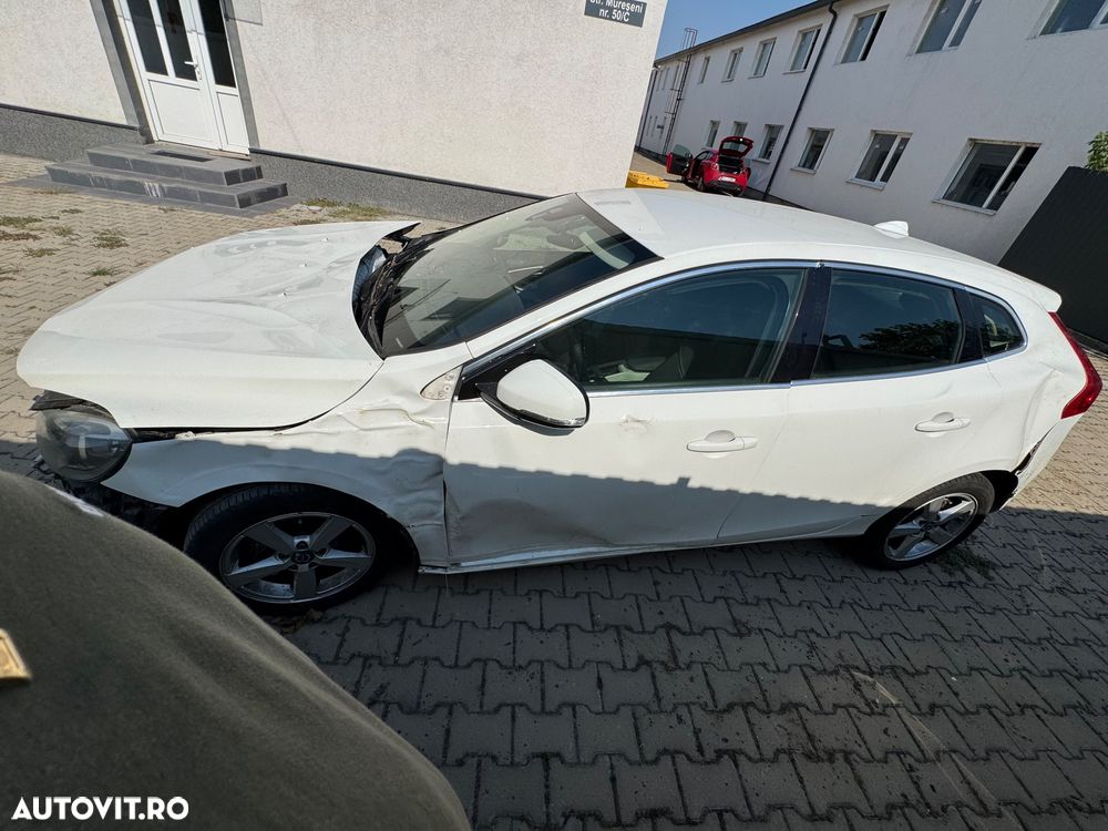 Volvo V40 D2 94g Basic - 9