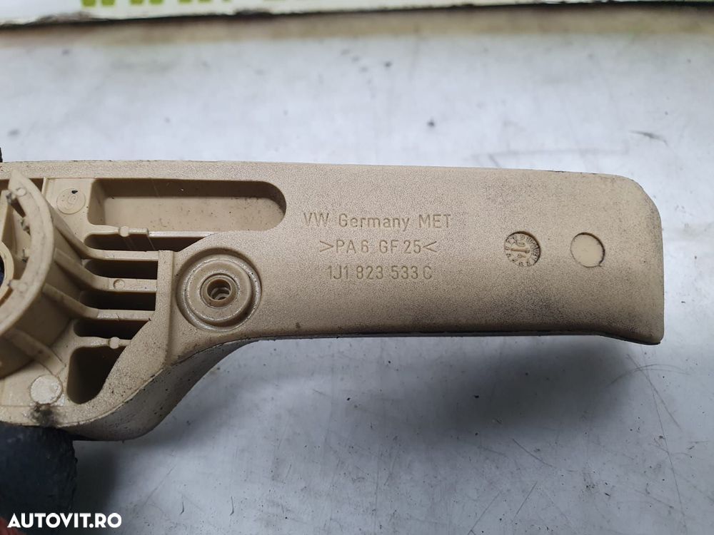 Maner deschidere capota 1j1823533c Volkswagen VW Passat B6 [2005 - 20 - 3