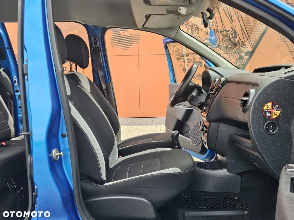 Dacia Dokker 1.6 SCe Stepway - 32
