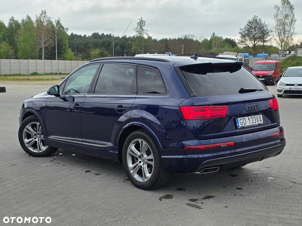 Audi Q7 - 3