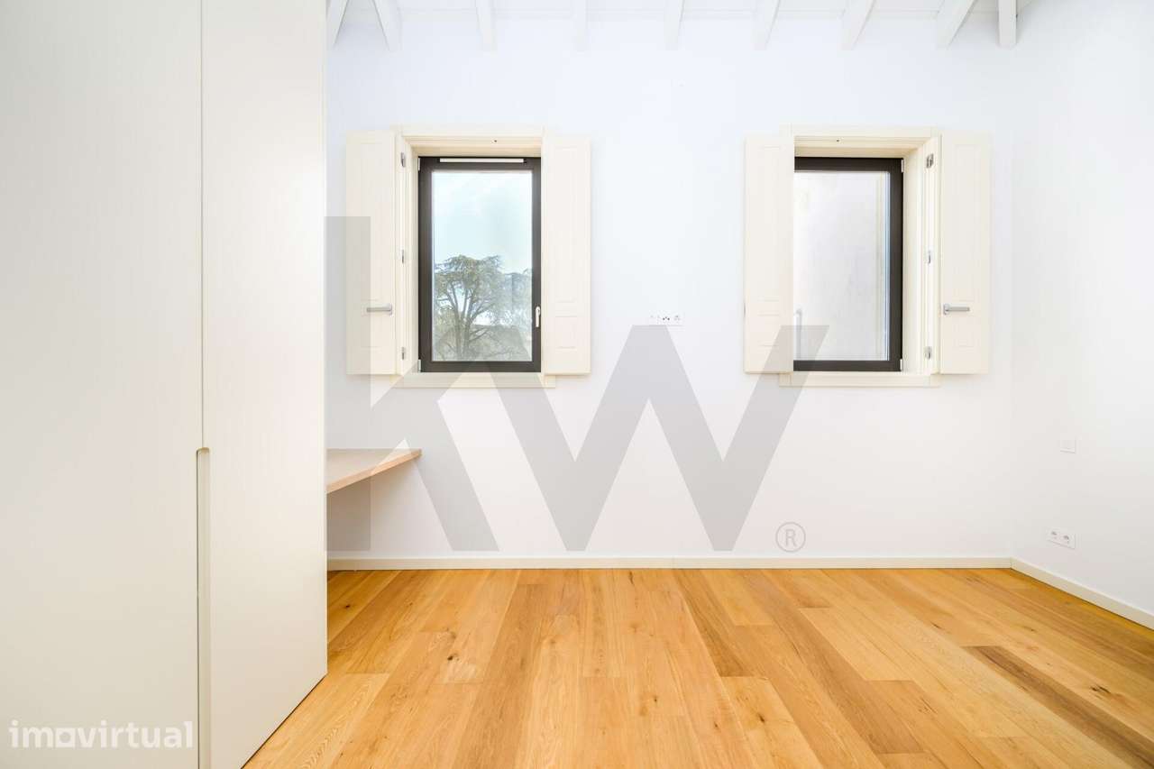 Apartamento T1+1 DUPLEX  em frente ao Hospital Santo António - Grande imagem: 4/32