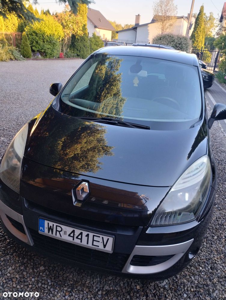 Renault Scenic - 1