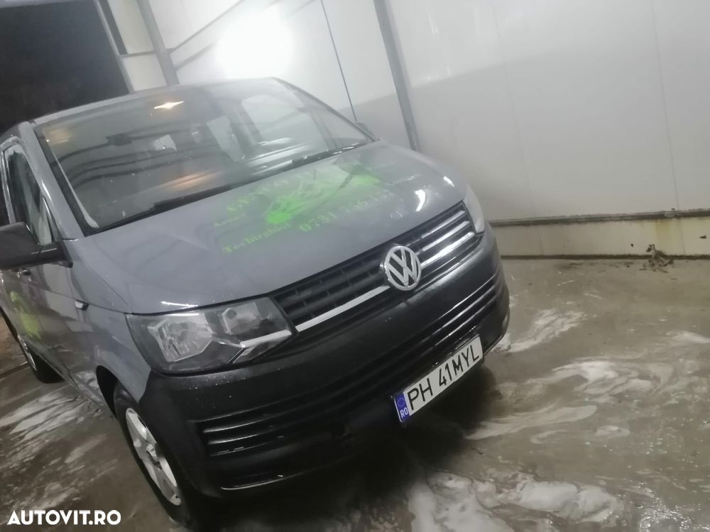 Volkswagen Transporter - 2