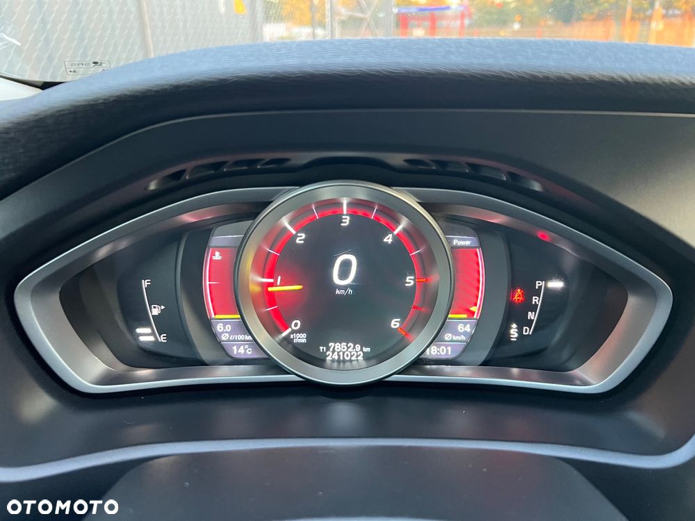 Volvo V40 Cross Country D3 Geartronic Momentum - 13