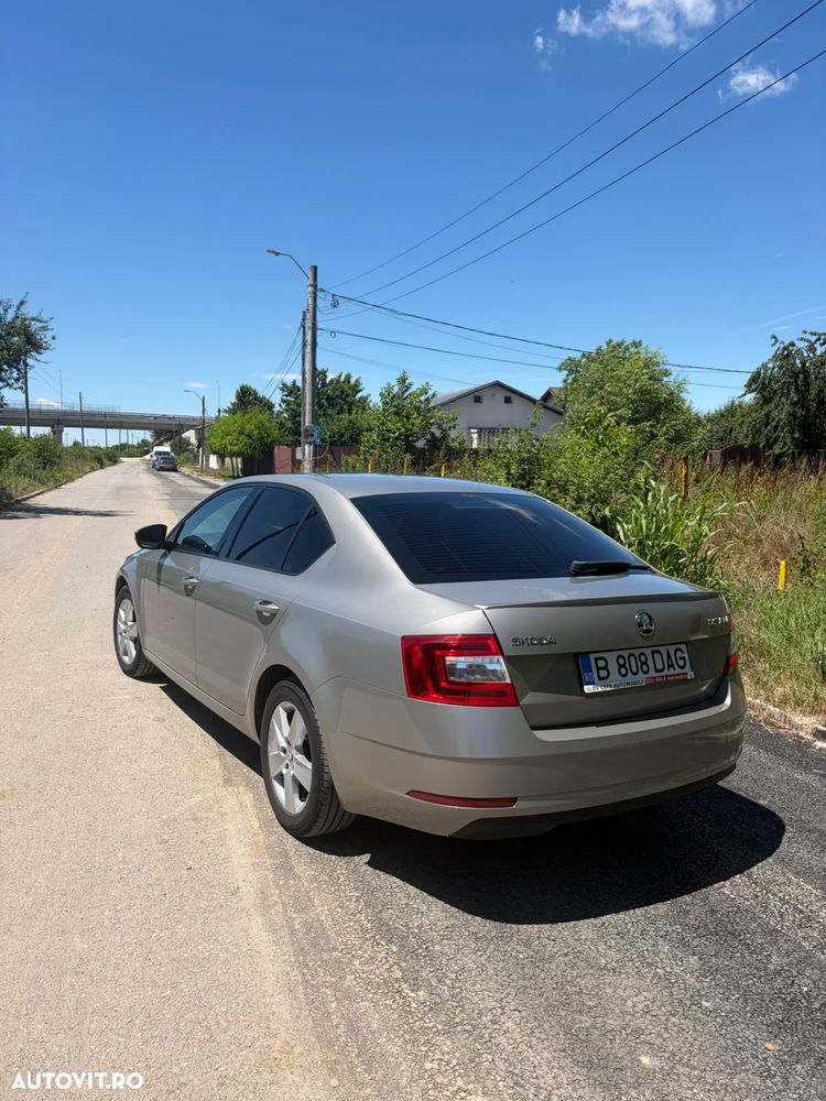 Skoda Octavia - 2