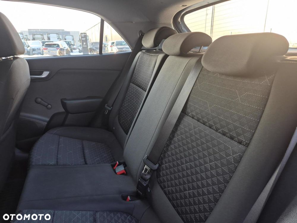 Kia Rio 1.2 M - 17
