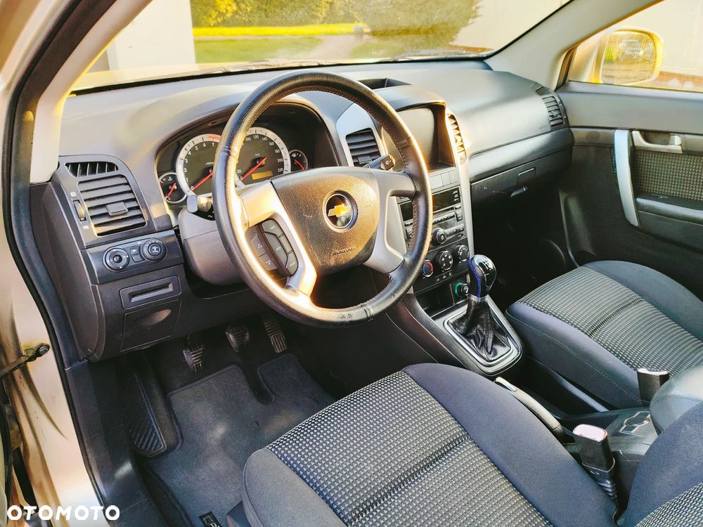 Chevrolet Captiva 2.4 2WD 7 Sitzer LS - 12