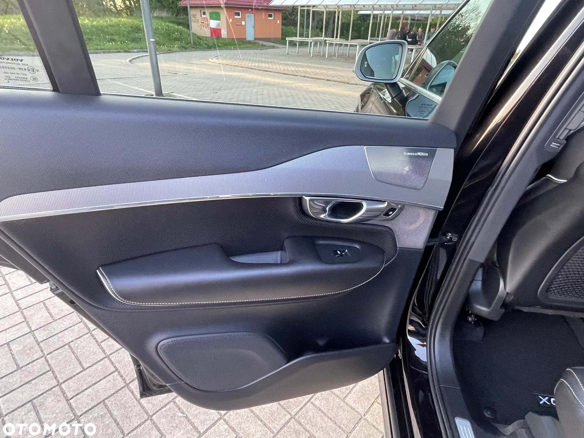 Volvo XC 90 D5 AWD R-Design - 34