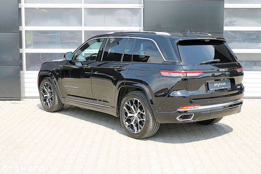 Jeep Grand Cherokee - 14