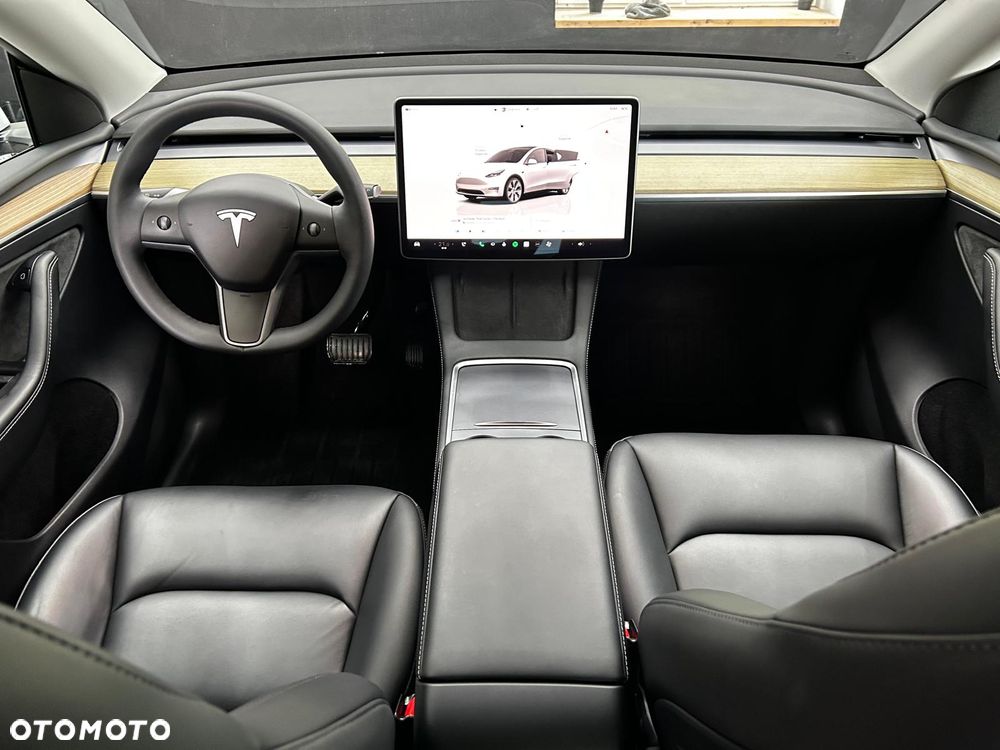 Tesla Y RWD - 22