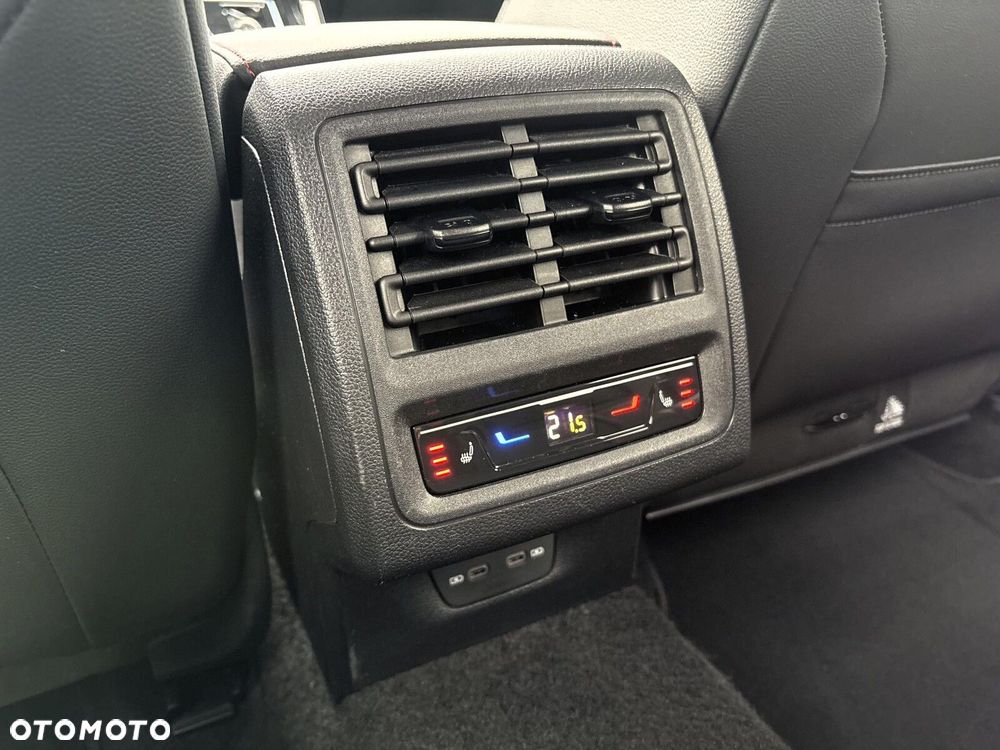Volkswagen Golf 2.0 TSI GTI DSG - 36