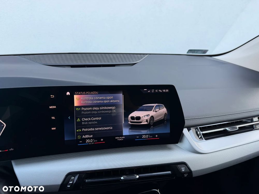 BMW Seria 2 218d - 23