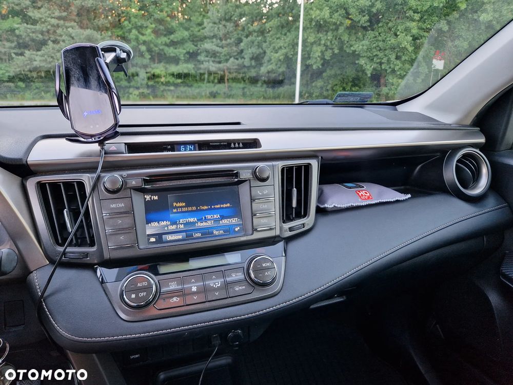 Toyota RAV4 2.0 D-4D Premium - 15