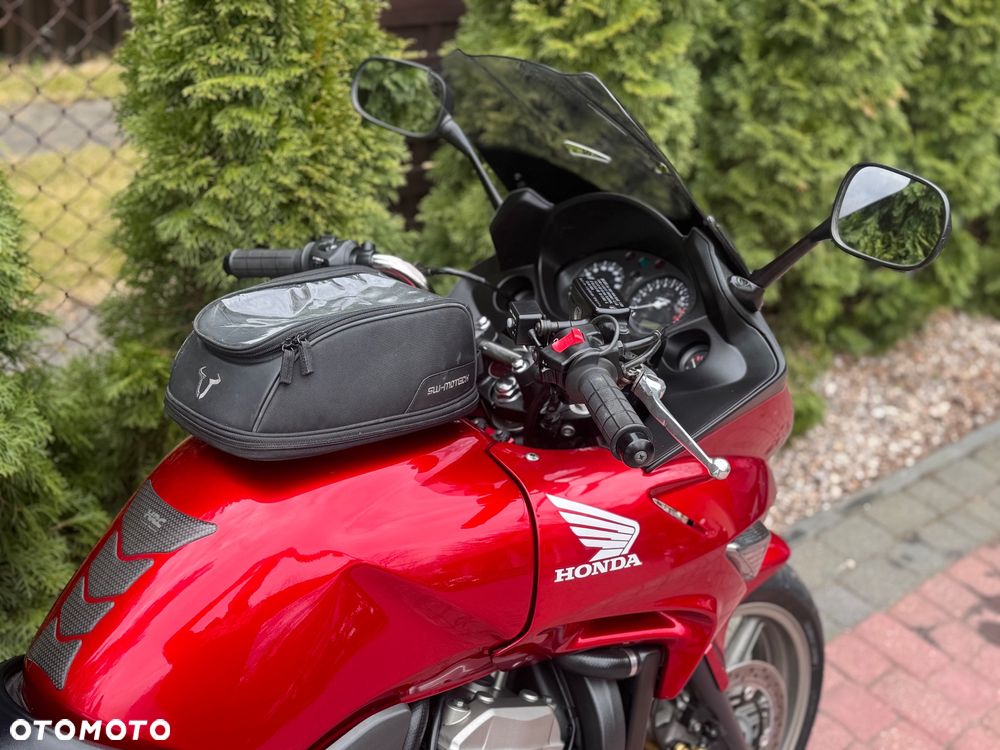 Honda CBF - 11