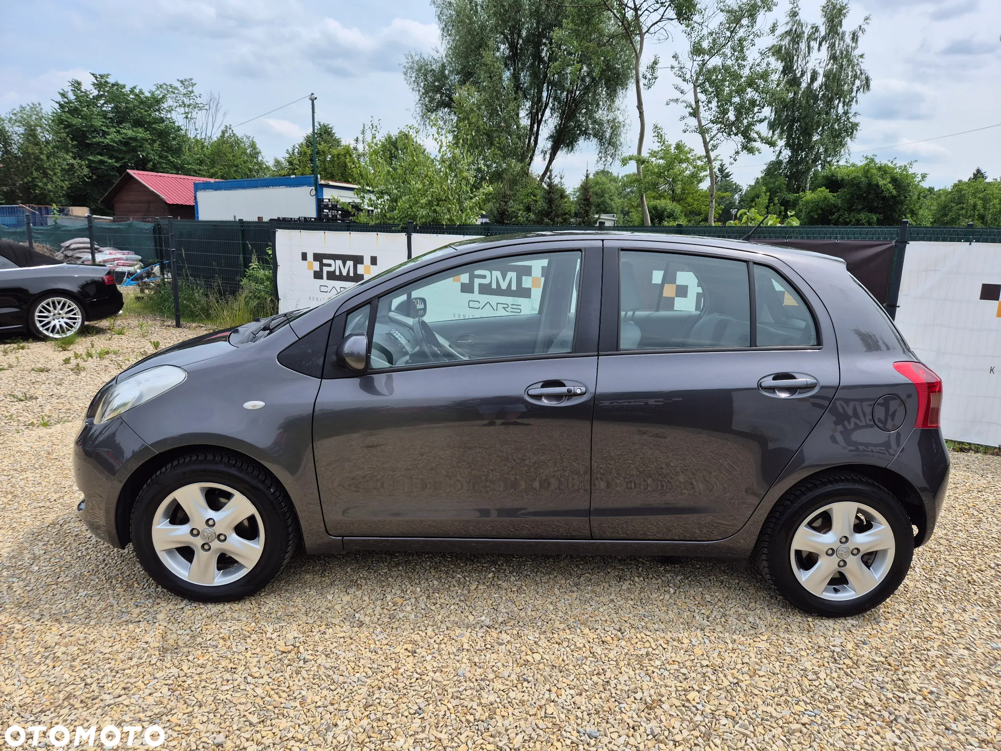Toyota Yaris 1.3 Luna Premium - 8