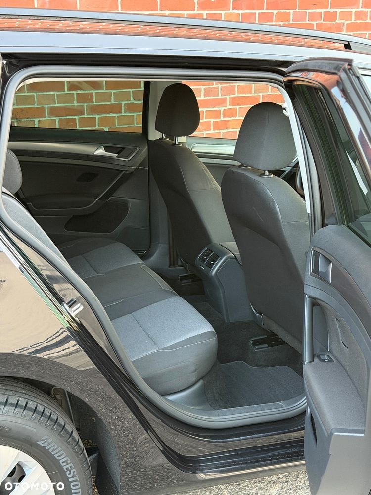 Volkswagen Golf 1.6 TDI BlueMotion Trendline - 8