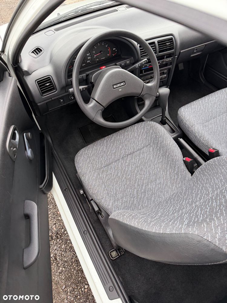 Suzuki Swift 1.0 GL - 9