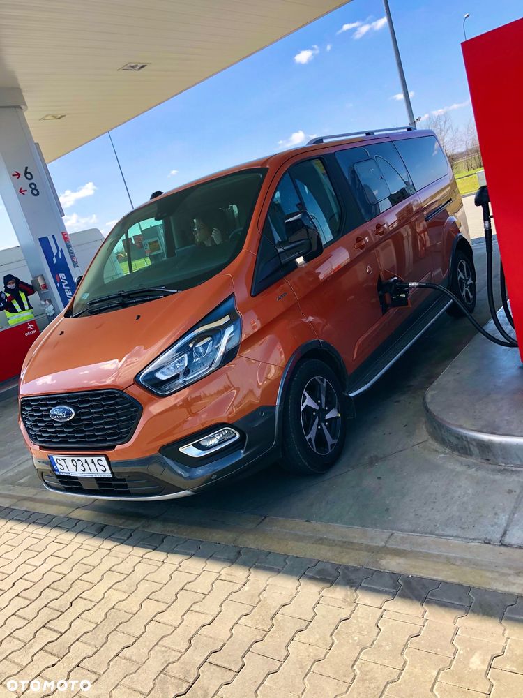 Ford Tourneo Custom - 3