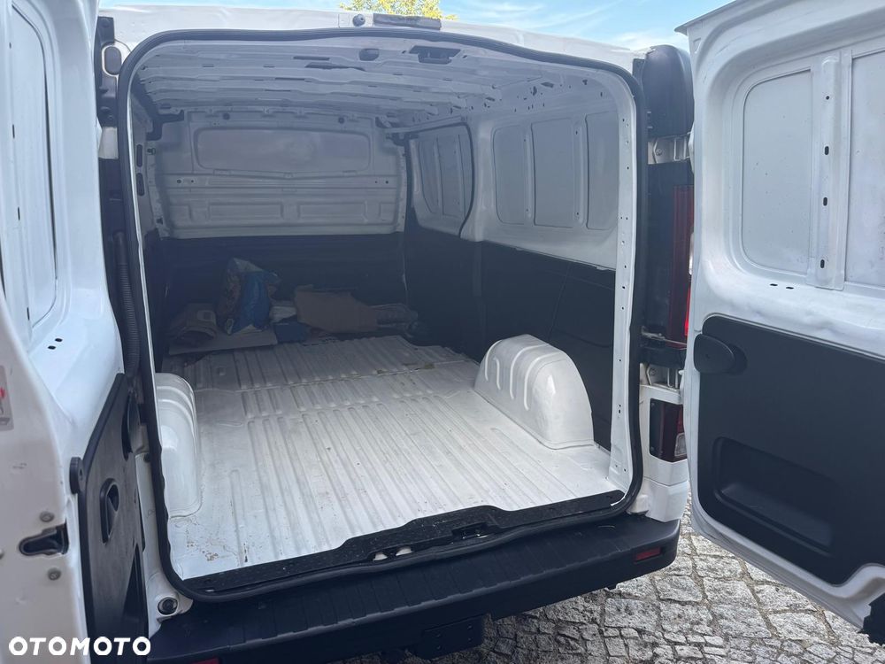 Opel Vivaro - 20