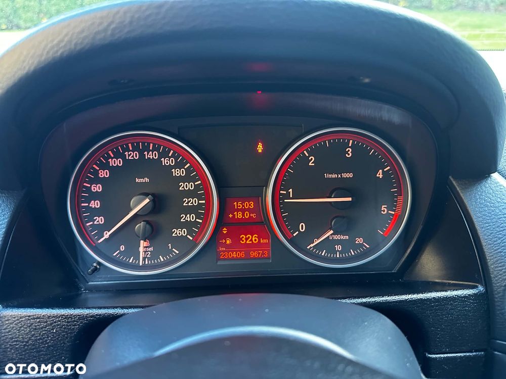 BMW X1 xDrive18d xLine - 17
