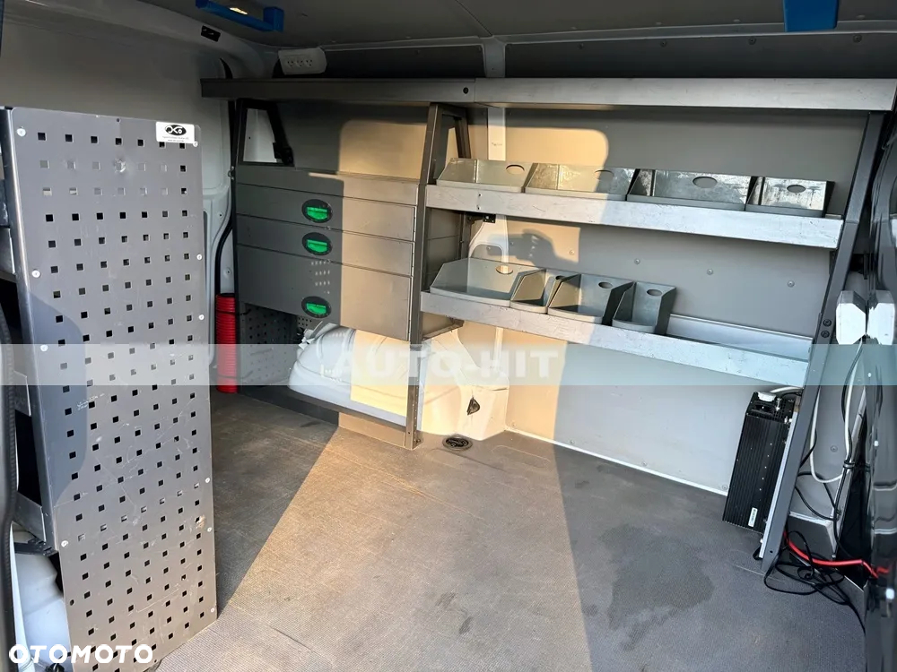Volkswagen Transporter T6 - 18